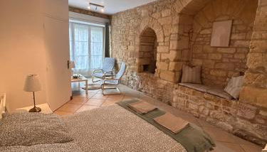 Petite maison au pied du château - Foto 3