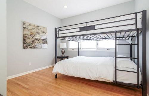 Eclectic Stylish and Cozy Milwaukee Unit - Foto 29