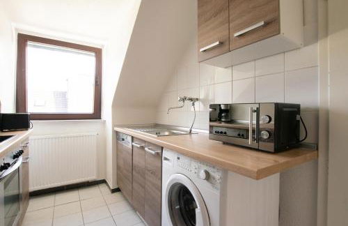 Tolstov Apartments - 1 , 2 and 3 Room Monteur Apartments - Photo 16