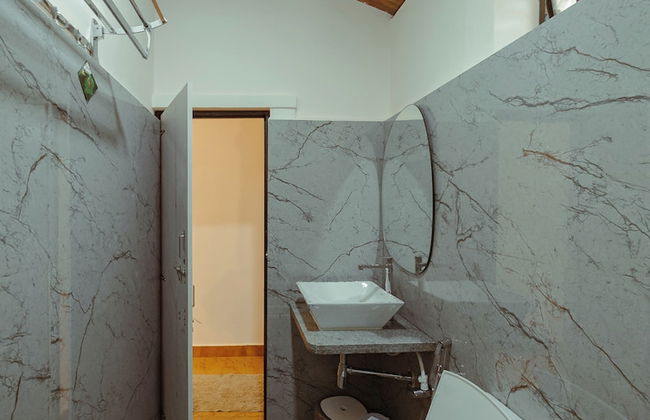 Sunset Cafe Beach Stay - Photo 79