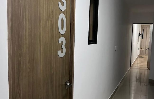 Hotel Granada Suites Deluxe - Photo 4