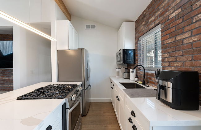 Ash & Ko Boutique Lodging - Photo 37