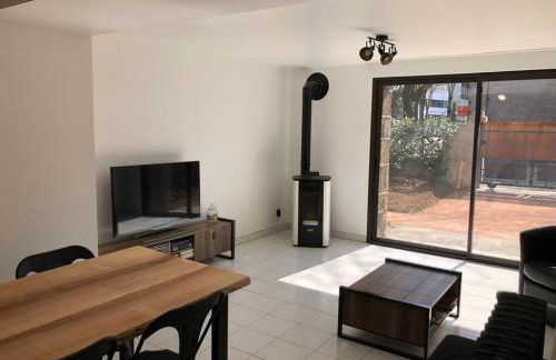 Chez Sophie et Gege. Maison de ville, deux chambres, de plain-pied - Foto 10