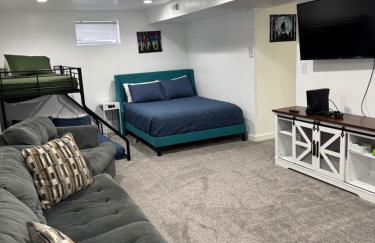 Photo Op with Sasquatch 2 min to walk Silver Mtn - Foto 35