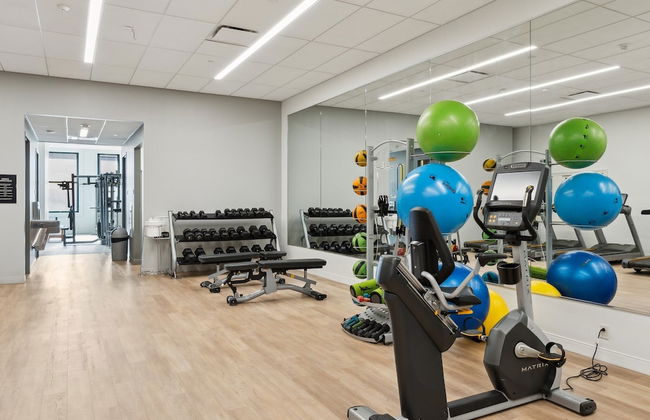 Placemakr Downtown Pittsburgh at The Pennsylvanian - Foto 62