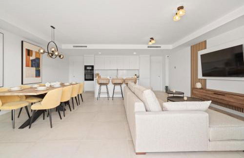 Lovely Evergreen - Photo 2