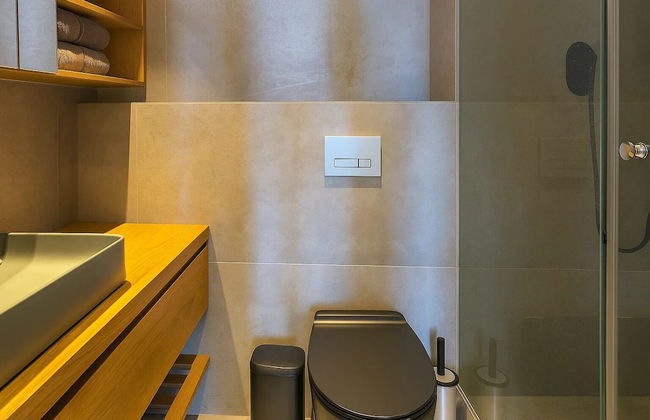 LBA Haifa - Photo 20