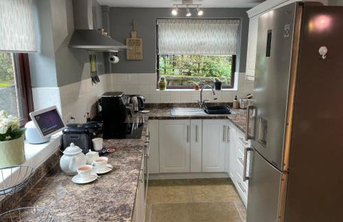 Muddy Paws Cottages - The Nook - Photo 50