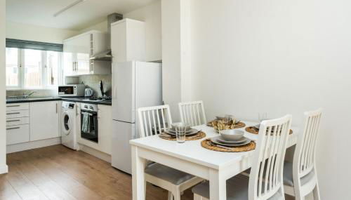 Sleek and Stylish 2BD Home With a Garden Anerley - Foto 5