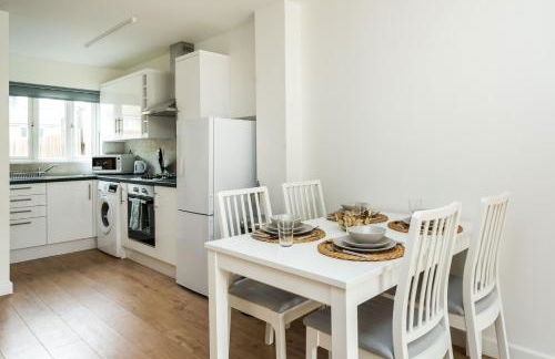 Sleek and Stylish 2BD Home With a Garden Anerley - Foto 5