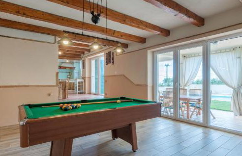 Four-Bedroom Holiday Home With Sea View In Krnica - Foto 39