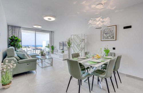 Luxury apartment. Heated Pool. AC. Ocean view! - Foto 8