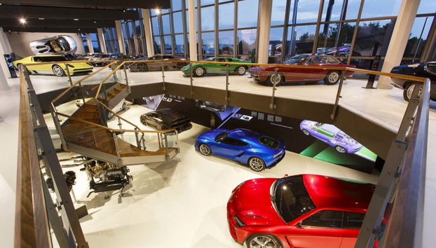 All'interno del Museo Lamborghini