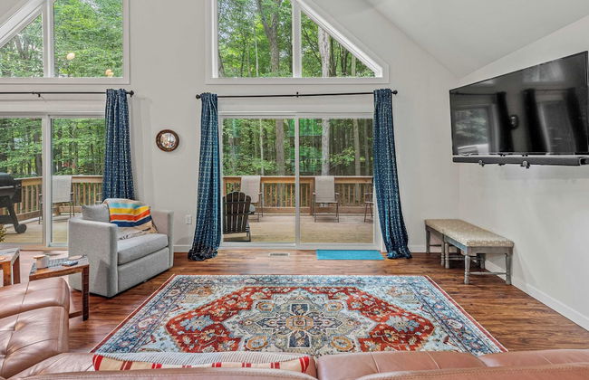 Happy Trails Chalet by Avantstay Sauna + Deck, Private Community Beach Access - Foto 14