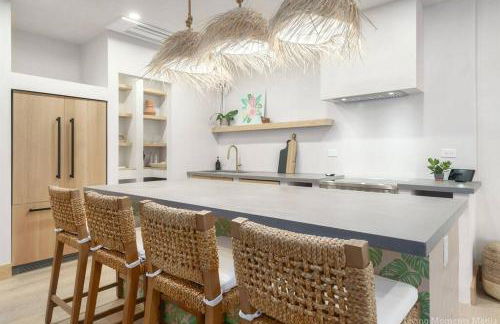 Aloha Moon - A Chic and Dreamy Modern Tropical Hideaway! - Foto 32