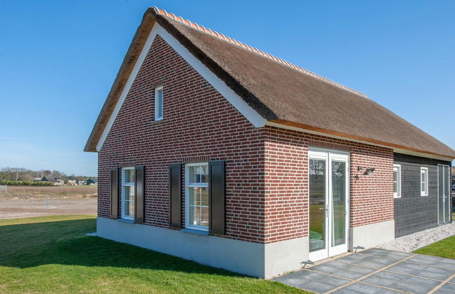 Villa in Someren Near Golf Course - Photo 1