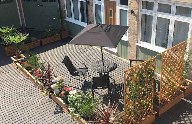 Newly Converted Historic Stables Near The Beach - Foto 11