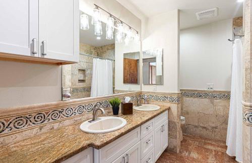 8-Bedrooms with Stunning Views & 75' Lap Pool - Foto 64