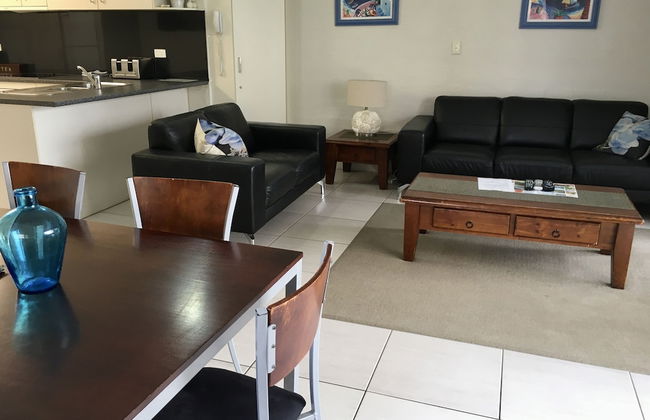 Burleigh Palms Holiday Apartments - Photo 20