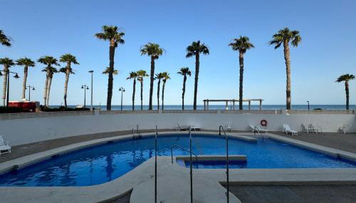 Apartamento en primera linea de playa - Foto 2