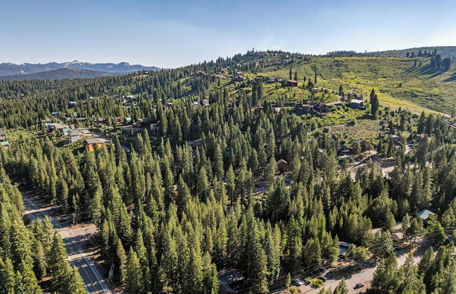 Whiskey Springs by Avantstay Classic Cabin Near Tahoe Donner Ski Area! - Foto 36