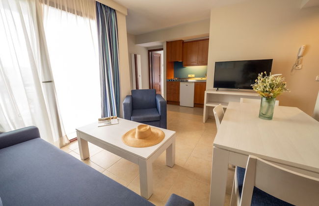 Apartamentos Prope Mare - Photo 11