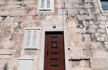 Stone villa NEPOT - in center - rooftop terrace - Photo 30