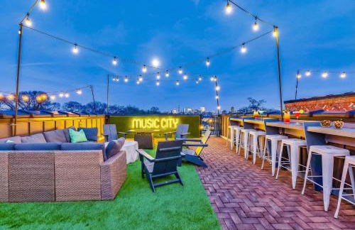 Skyline Views with Double Rooftop Deck & Game Room - Foto 35