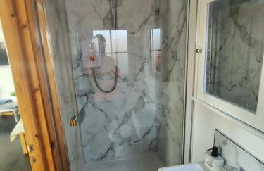 Bumble Bee Cabin - Foto 6