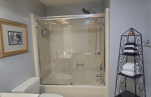 LI Airbnb - NWA mt bike, hike, and golf retreat - Foto 45