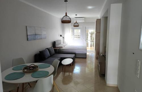 Lydia's house - Photo 1