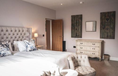 The Saddle Room - Photo 46