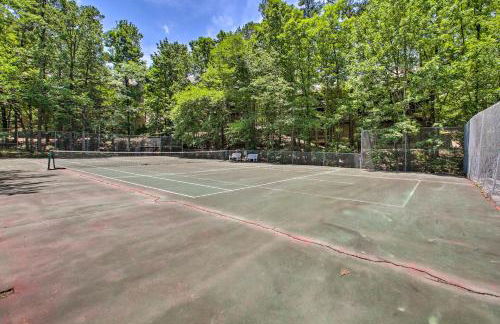 Mount Ida Condo with Balcony and Resort Amenities - Foto 25