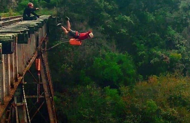 Saut à l'élastique à Suesca - Photo 4