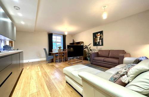 Desirable 2 Bedroom Apartment in Bicester that sleeps 5 - Foto 2