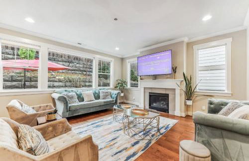 Spacious family and kids friendly house with backyard, fireplace, grill perfect for work crews - Foto 1