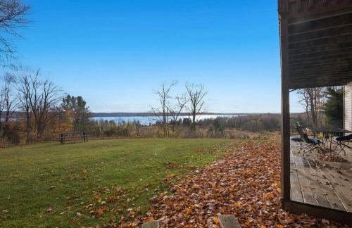 Torch Lake Vista – A-Ga-Ming Golf Lakeview Condo Large Patio ➠ 741Unit 9B - Foto 26