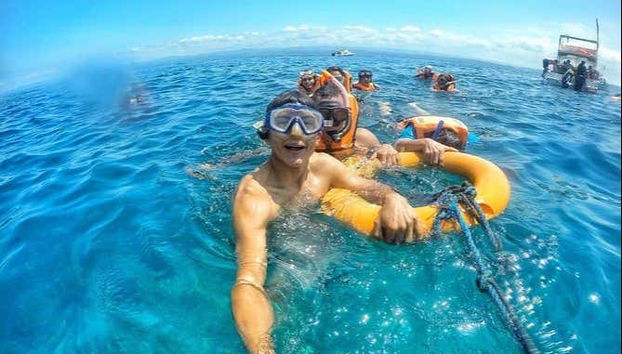 Friends snorkeling