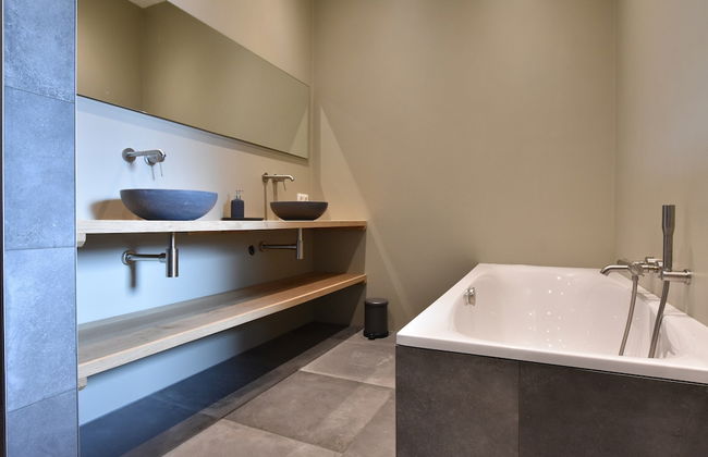 Grandeur Farmhouse in Dwingeloo at a National Park - Photo 37