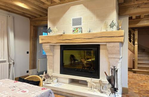 Chant des mouettes Maison rénovée spacieuse tout confort grand jardin belle terrasse aménagée parking 8 personnes 4 sdb 5 wc à 10 mn à pied de la mer Port en Bessin tous commerces restaurants proche Omaha Beach - Photo 18