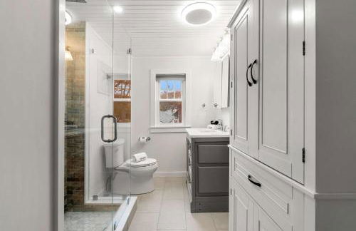 Steps to the Beach Cozy Central AC - Foto 16