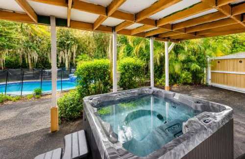 2 Homes • Hot Tubs x2 • Heated Pool • Fire Pit - Foto 30