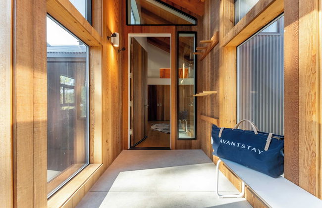 Trapper by Avantstay A+ Interior Design w/ Sauna - Photo 4