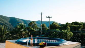 Villarose Suite HotTub SunsetView - Photo 4