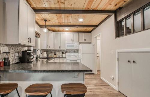 Elderberry Bluejay Location Goals Tub Time - Photo 60