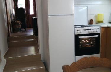 Eleni's Traditional Home with Barbeque - Foto 11