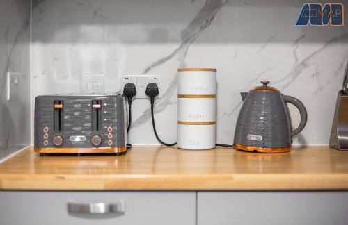 Modern 3 Bed Home in Bathgate with Garden - Photo 23