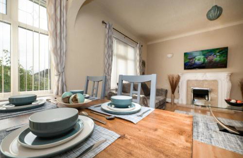 Spacious Apartment - Parking - Sleeps 5 - Foto 13