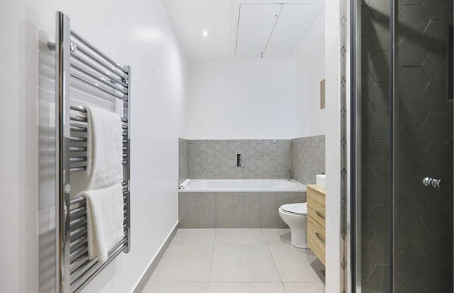 The Putney Hideaway - Modern and Elegant 3bdr Flat With Patio - Foto 17