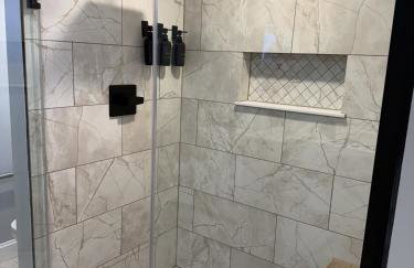 Luxury Waterfront Retreat on Black Lake - Foto 27